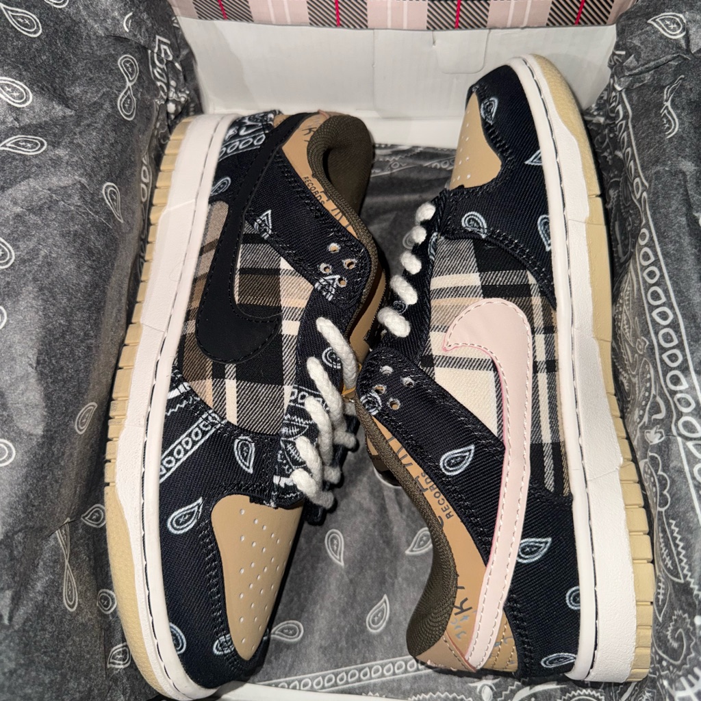 Custom Bandana Plaid Style Low Top Sneakers | Brand New | Men’s 7/Women’s 8.5